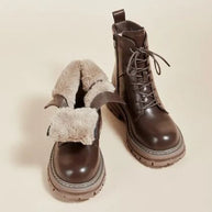 Damenstiefel aus Fell