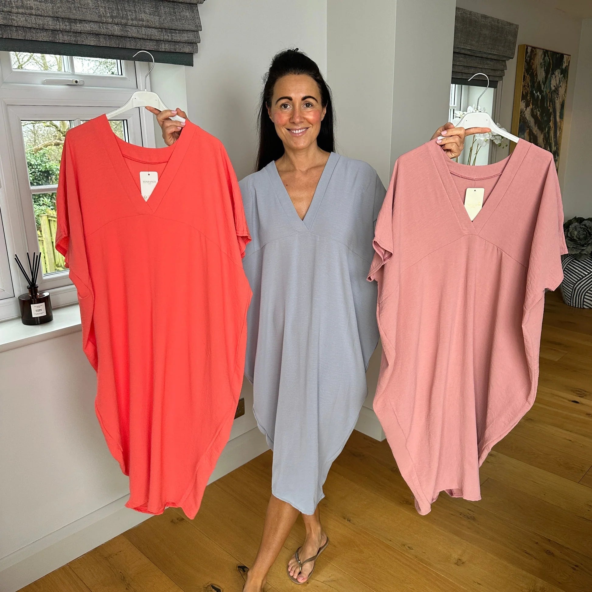 Kleid mit V-Ausschnitt | Unser Bestseller 2024