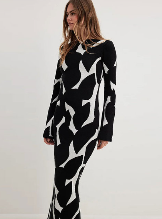 WW | Stilvolles lang gestricktes Kleid mit langen Ärmeln