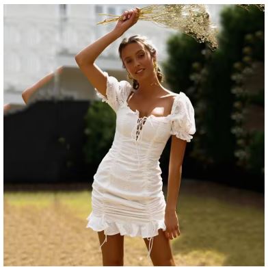 Damen Minikleid mit Raffung und schickem Volant W&W