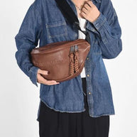 W&W - Leder-Brusttasche