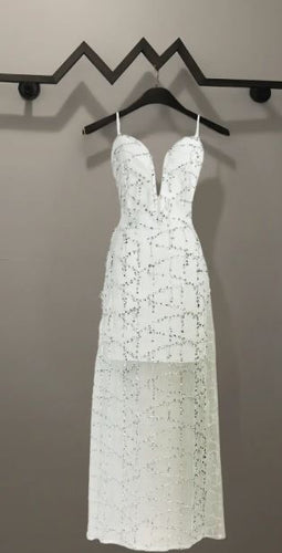 Damen Abendkleid mit kunstvoller Paillettenbesetzung und tiefem V-Ausschnitt WW