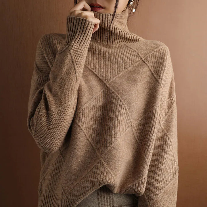 Layla™ GEWIRKTE TURTLENECK