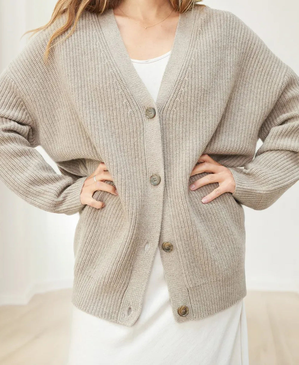 Damen-Kaschmirstrickjacke mit figurbetonter Passform
