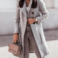 WW Wintertrend: Eleganter Damenmantel mit Gürtel