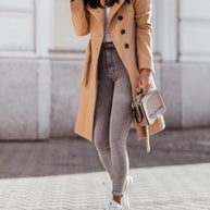 WW Wintertrend: Eleganter Damenmantel mit Gürtel