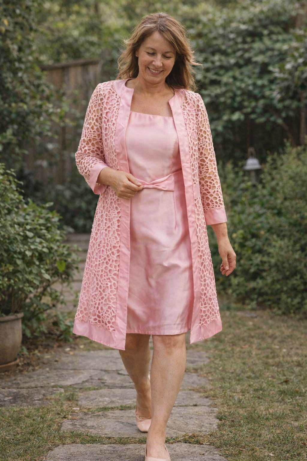 Damen zweiteiliges Spitzenkleid mit Jacke