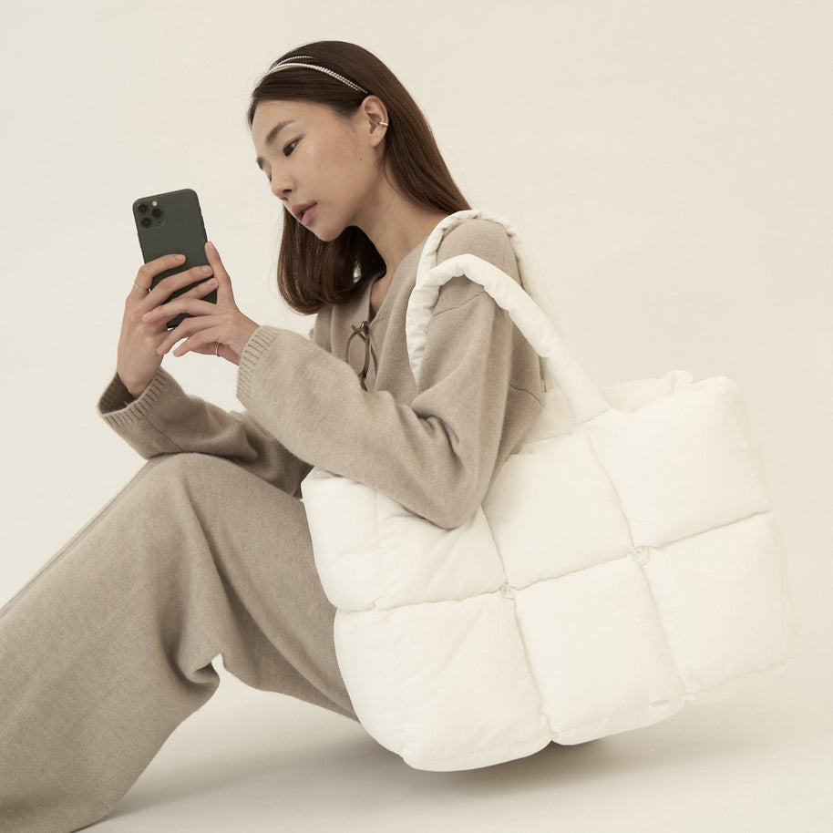 WW | Puffer Schultertasche für Damen - Stilvolle und geräumige Handtasche