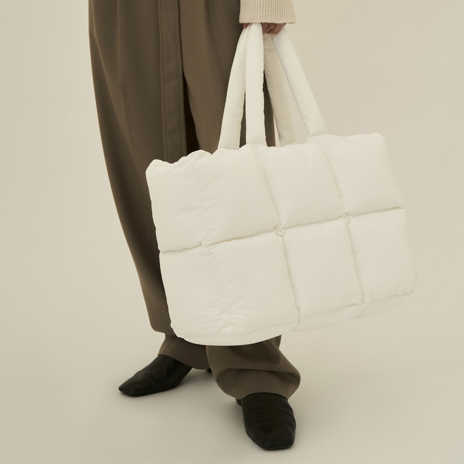 WW | Puffer Schultertasche für Damen - Stilvolle und geräumige Handtasche