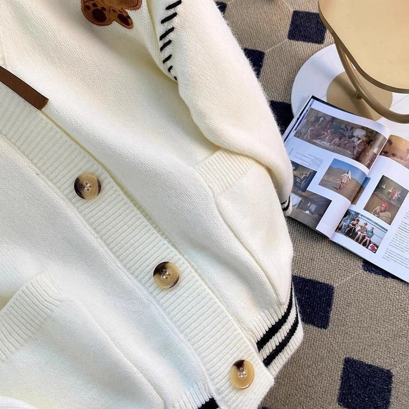 Cardigan mit Kontrastdetails