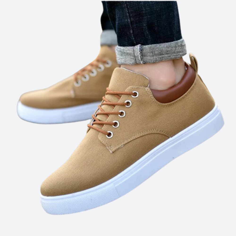 WW | Modische Herrensneaker