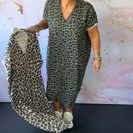 WW | Kurzärmliges Kleid mit Leopardenmuster und V-Ausschnitt