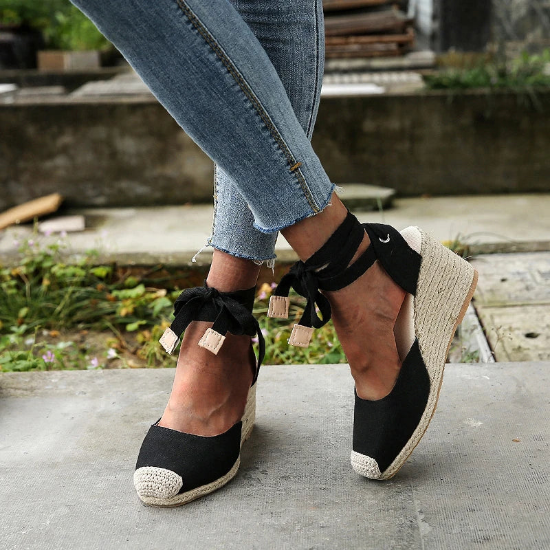 WW | Sandalen mit Riemen Design für Damen