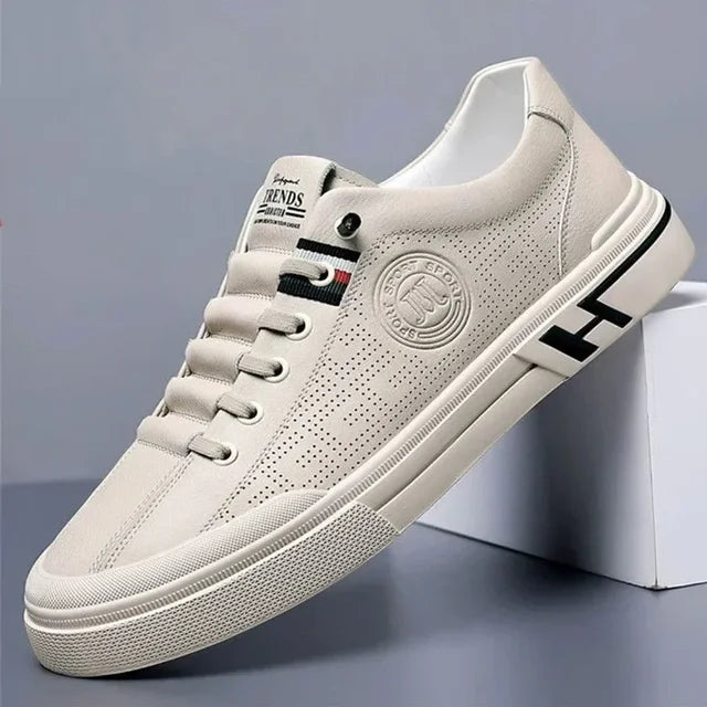 W&W Mode | Perforierte Ledersneaker mit Logodetail
