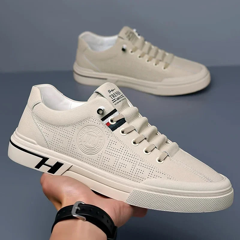 W&W Mode | Perforierte Ledersneaker mit Logodetail