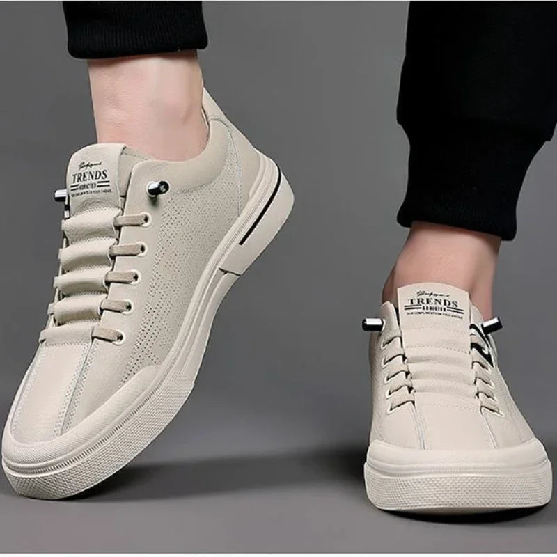 W&W Mode | Perforierte Ledersneaker mit Logodetail