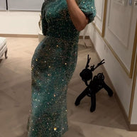 WW - Maxikleid mit Rundhalsausschnitt und Paillettenärmeln