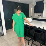 Kleid mit V-Ausschnitt | Unser Bestseller 2024