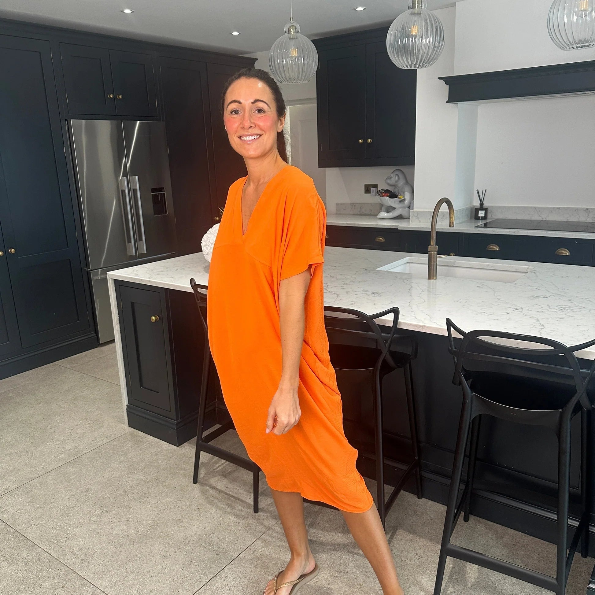 Kleid mit V-Ausschnitt | Unser Bestseller 2024