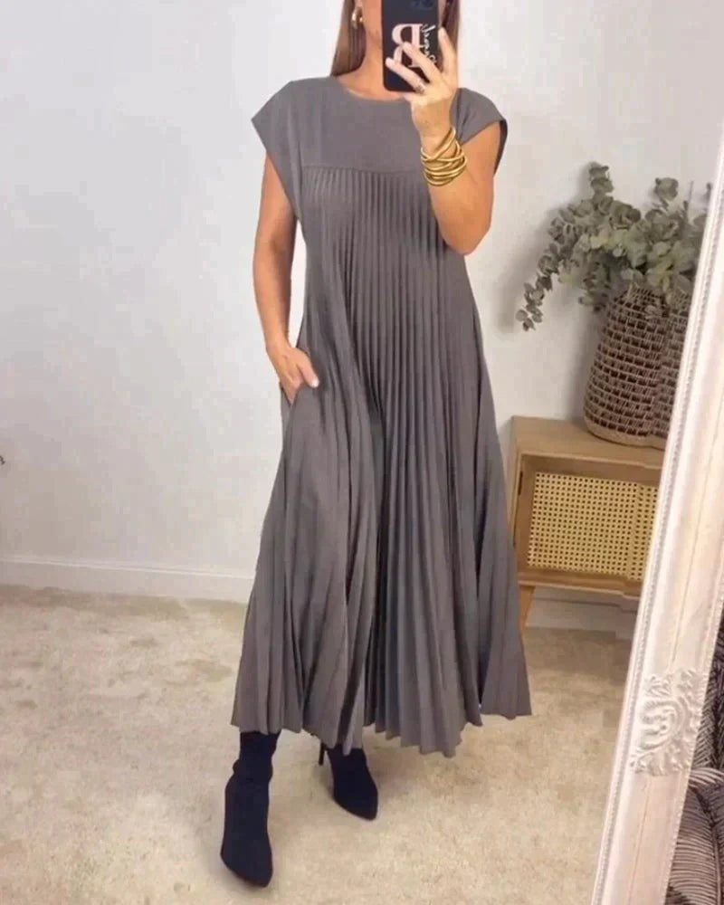 W&W Mode | Elegantes Plissee-Kleid – Zeitlos Und Raffiniert