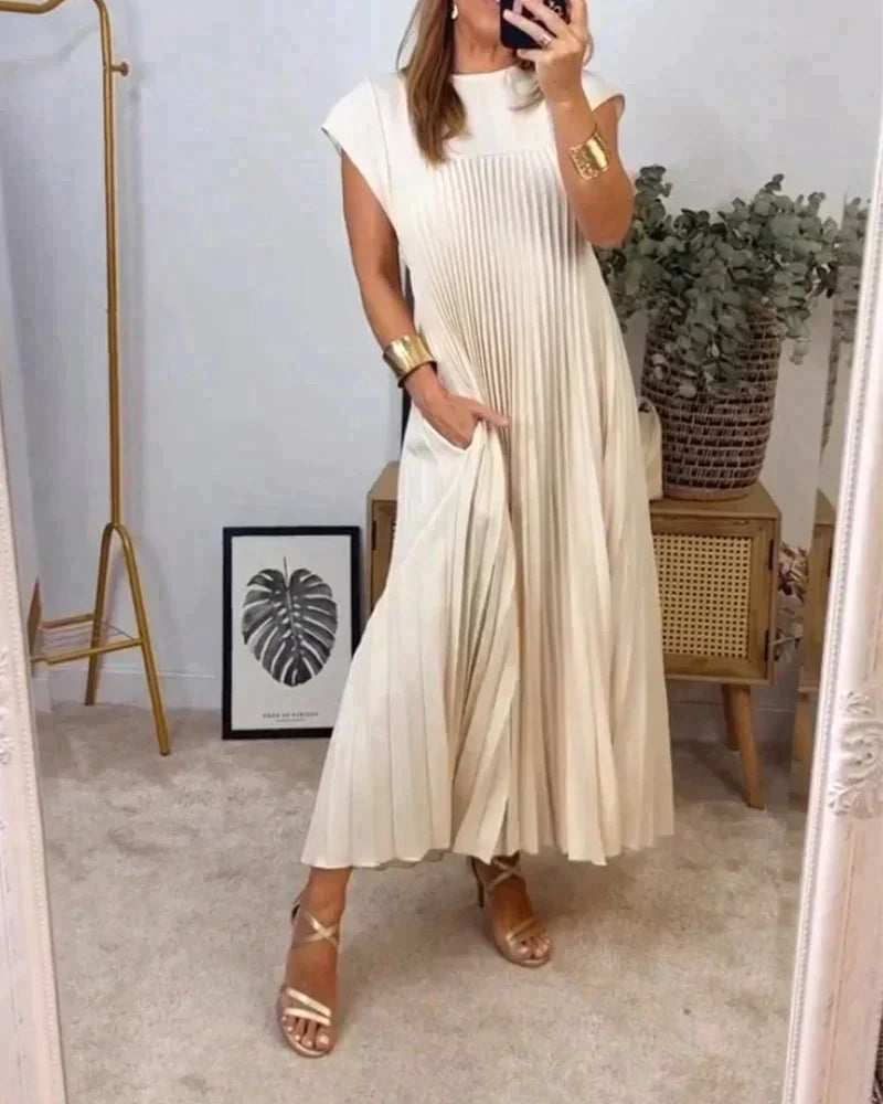 W&W Mode | Elegantes Plissee-Kleid – Zeitlos Und Raffiniert