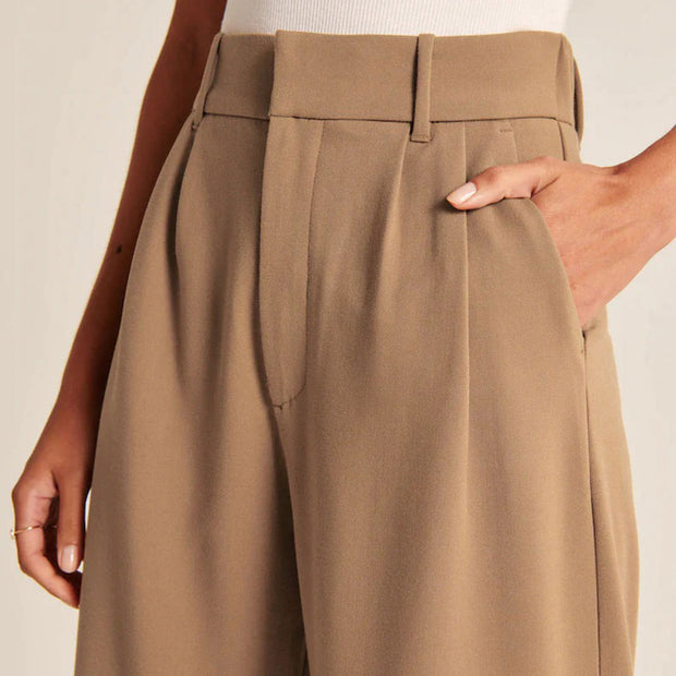 WW | Hoch taillierte Hose – Modisches Design für stilbewusste Frauen