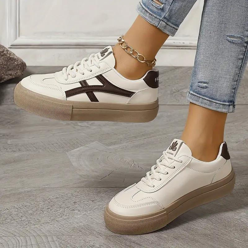 WW | Turnschuhe, Dicke Sohle, Schnürsenkel, Low Top Sneaker, Skate Schuhe
