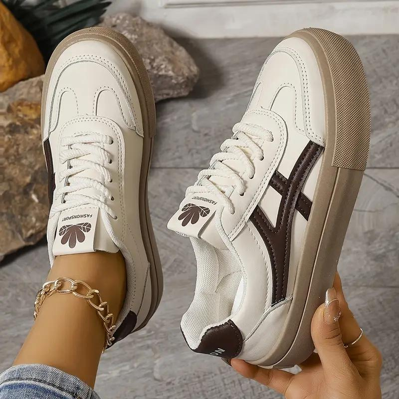 WW | Turnschuhe, Dicke Sohle, Schnürsenkel, Low Top Sneaker, Skate Schuhe