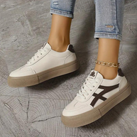 WW | Turnschuhe, Dicke Sohle, Schnürsenkel, Low Top Sneaker, Skate Schuhe