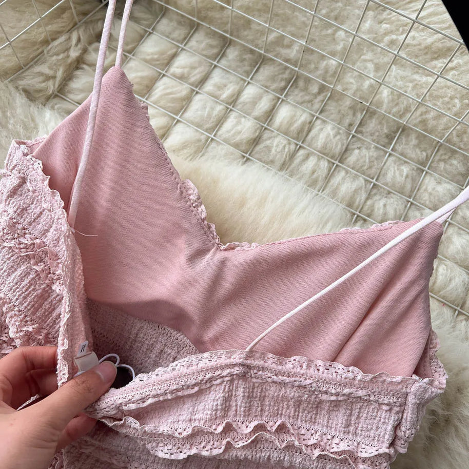 WW | Elegantes Zweiteiliges Set mit Spitzenoberteil und Gestuftem Rock