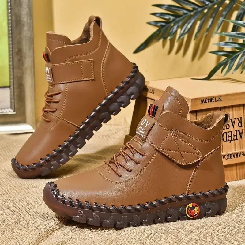 W&W Mode | Halbhohe Lederschuhe für Damen