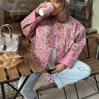 WW - Damen floral gesteppte Jacke für gemütliche Tage