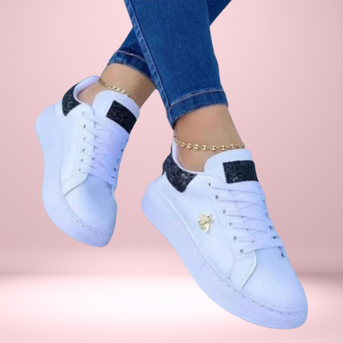 WW | Turnschuhe Schritt Mit unseren schillernden, mit Glitzer verzierten Turnschuhe in den Style