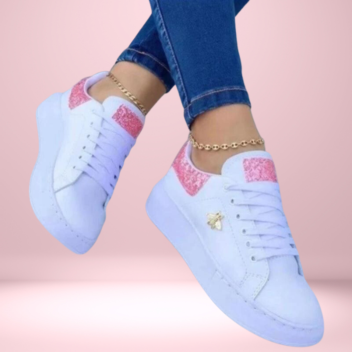 WW | Turnschuhe Schritt Mit unseren schillernden, mit Glitzer verzierten Turnschuhe in den Style