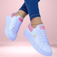 WW | Turnschuhe Schritt Mit unseren schillernden, mit Glitzer verzierten Turnschuhe in den Style