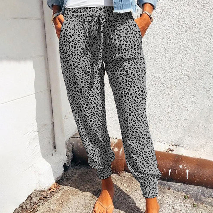 W&W Mode | Stilvolle Hosen mit Leopardenmuster für Frauen