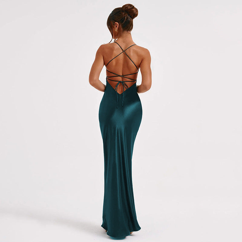 WW | Spaghetti-Träger Kleid aus Seidig-Material mit Maxi-Saum