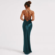 WW | Spaghetti-Träger Kleid aus Seidig-Material mit Maxi-Saum
