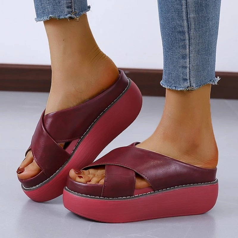 WW | Strapazierfähige Wander Sandalen