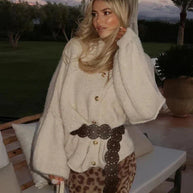 WW | gestrickte Damen Strickjacke mit hohem Kragen und weitem Schnitt