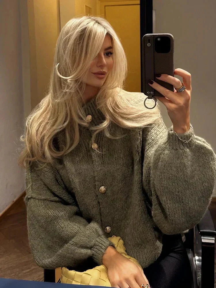 WW | gestrickte Damen Strickjacke mit hohem Kragen und weitem Schnitt