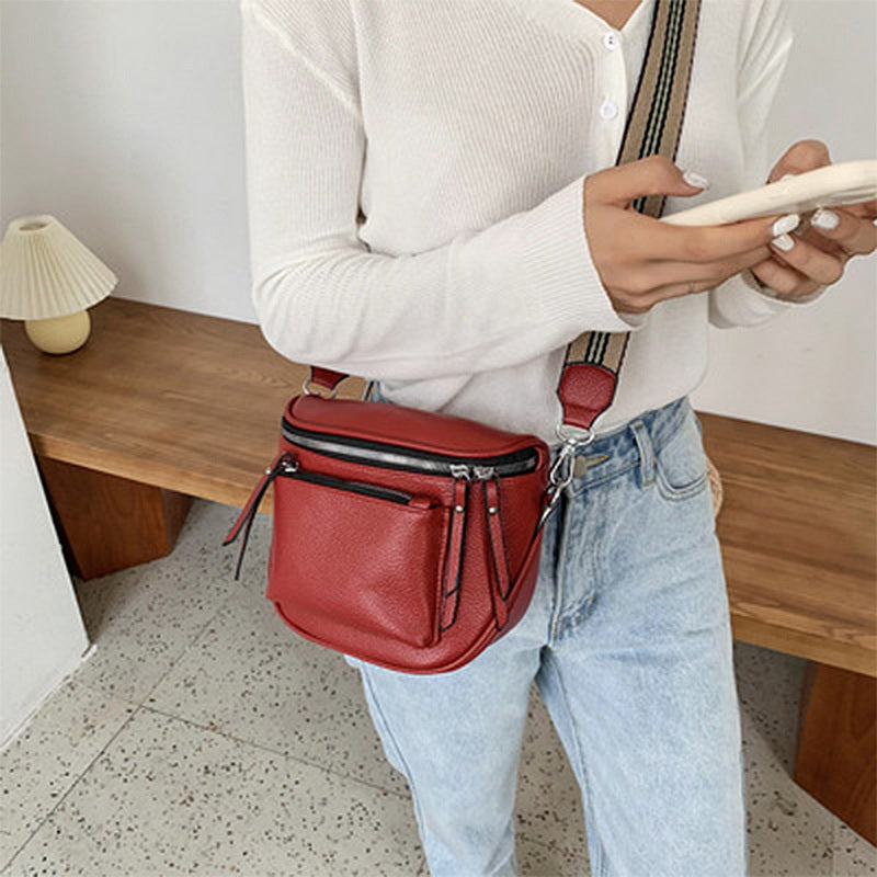 Handliche Schultertasche - praktische Crossbody-Tasche für unterwegs