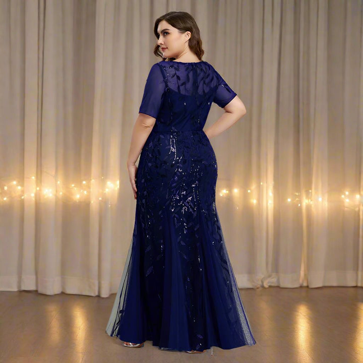 Plus-Size-Abendkleid mit Pailletten, Mesh-Stickerei und Meerjungfrau-Schnitt