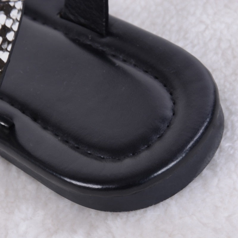 Flache Gladiator-Sandalen mit Leopardenmuster