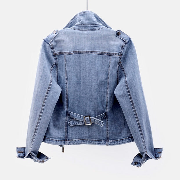 Zeitlose Jeansjacke