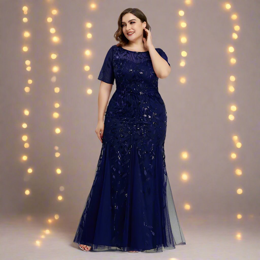 Plus-Size-Abendkleid mit Pailletten, Mesh-Stickerei und Meerjungfrau-Schnitt