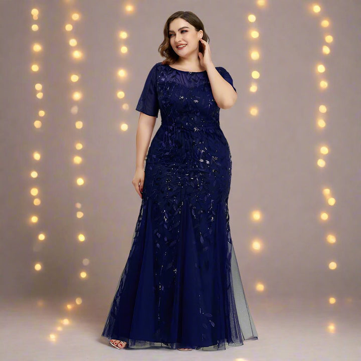 Plus-Size-Abendkleid mit Pailletten, Mesh-Stickerei und Meerjungfrau-Schnitt