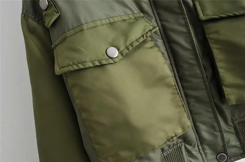 W&W Mode | Kurzgeschnittene Utility Bomberjacke mit Aufgesatzzten Taschen und Reißverschlussärmel