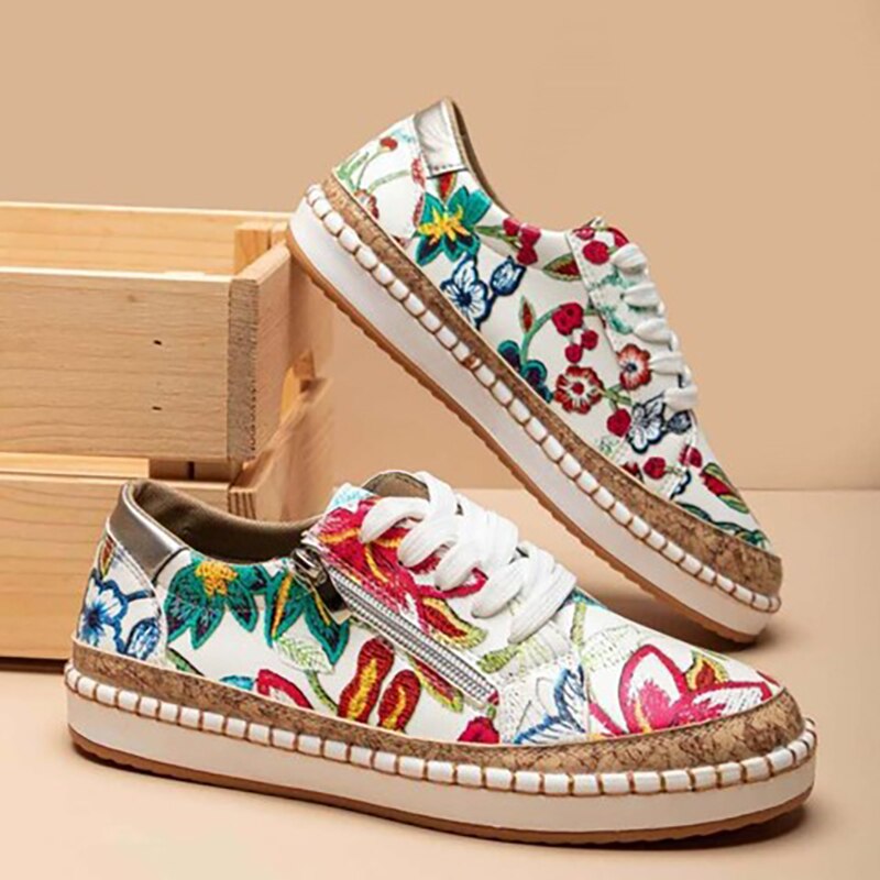 WW | Orthopädische Turnschuhe mit Blumendruck und Schnürsenkeln