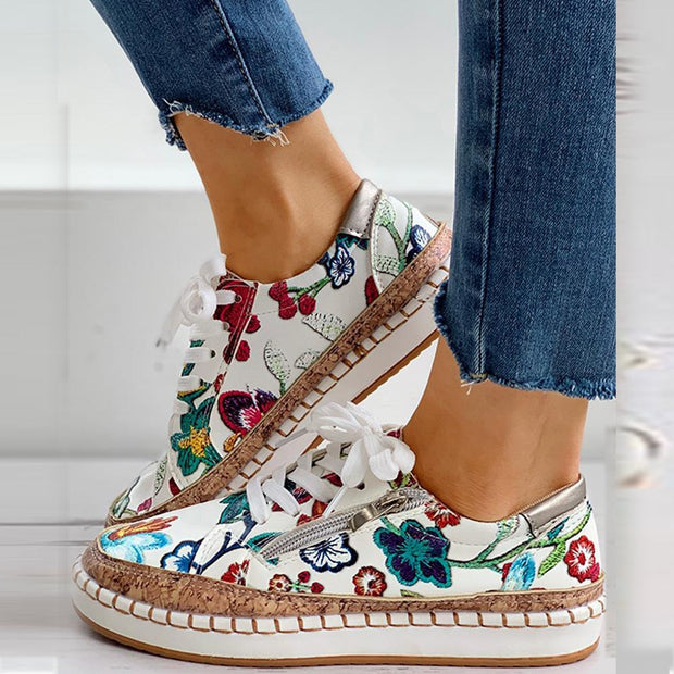 WW | Orthopädische Turnschuhe mit Blumendruck und Schnürsenkeln